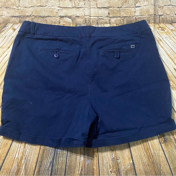 Crown & Ivy Blue Caroline Cotton Stretch Chino Shorts - Picture 2 of 5